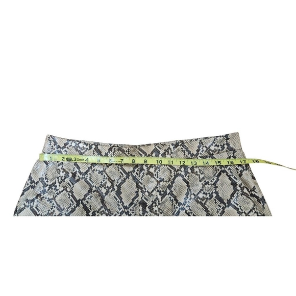 Zara Women's Size XL Faux Leather Snake Print Bloggers Fav Trouser Pants - Picture 12 of 14